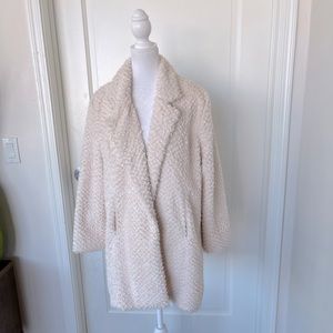 Cirana Women’s Coat in Ivory Size Medium